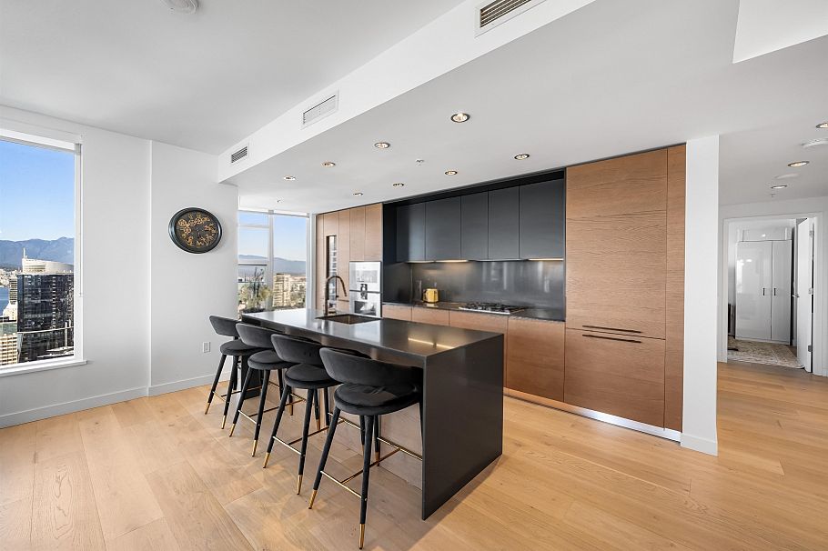 5602 1289 Hornby Street Vancouver, BC - 13