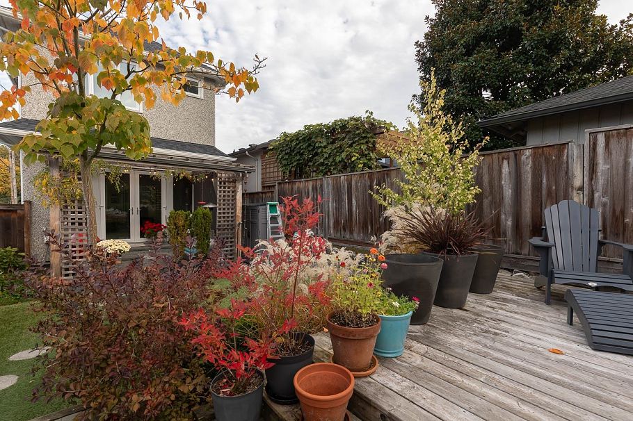 220 E 40th Avenue Vancouver, BC - 30