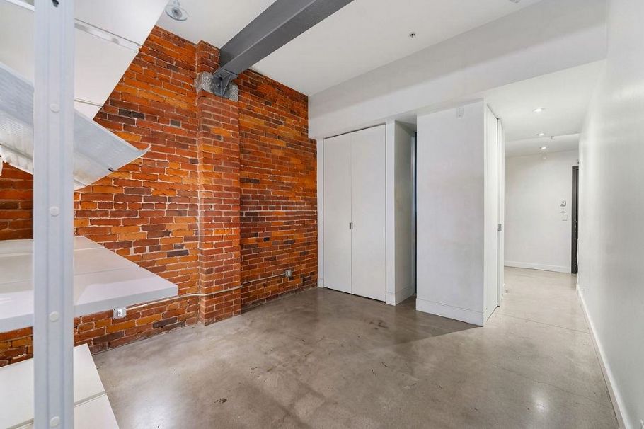 306 53 W Hastings Street Vancouver, BC - 17