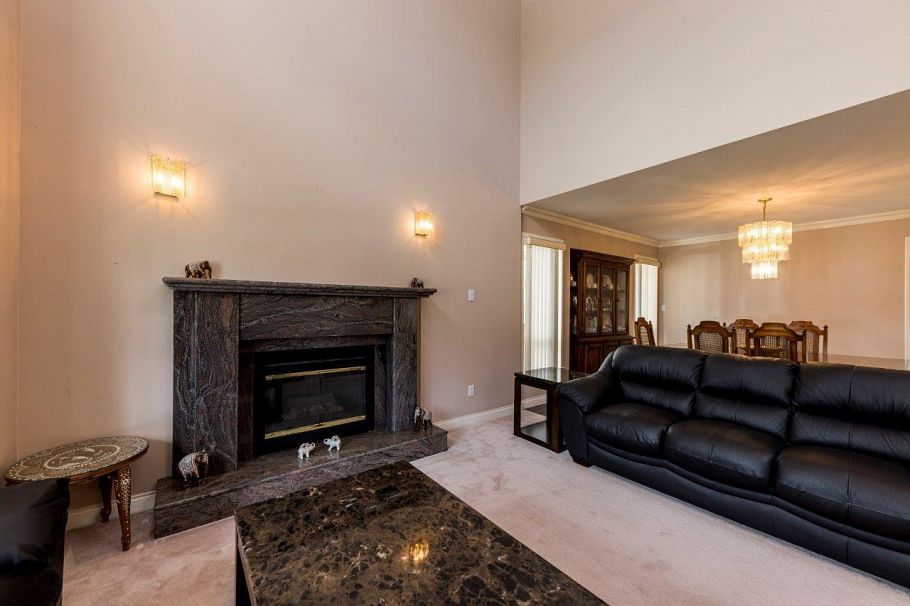 449 E 16th Street North Vancouver, BC - 6