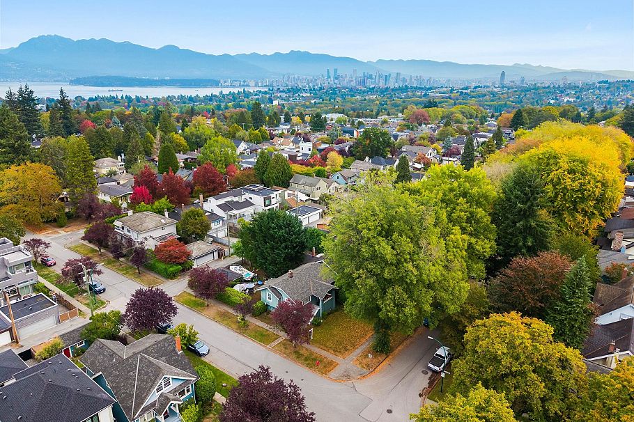 3883 W 20th Avenue Vancouver, BC - 17