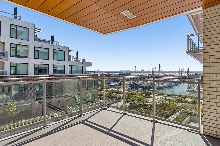 302 777 Harbour Way North Vancouver, BC - 19