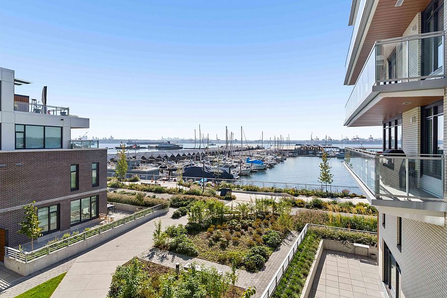 302 777 Harbour Way North Vancouver, BC - 21