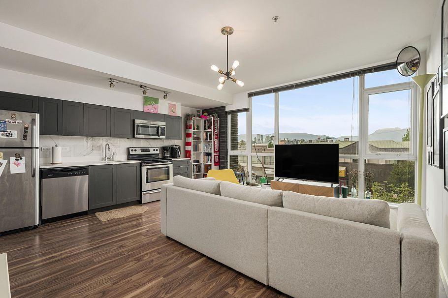 208 2511 Quebec Street Vancouver, BC - 6