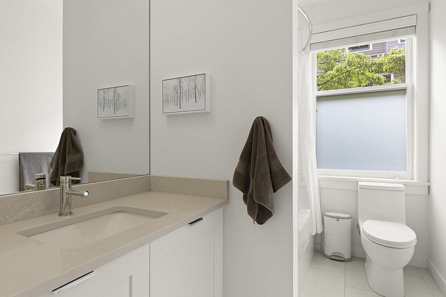 100 1872 Parker Street Vancouver, BC - 24