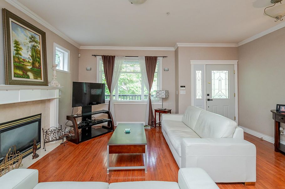 1546 E 2nd Avenue Vancouver, BC - 7