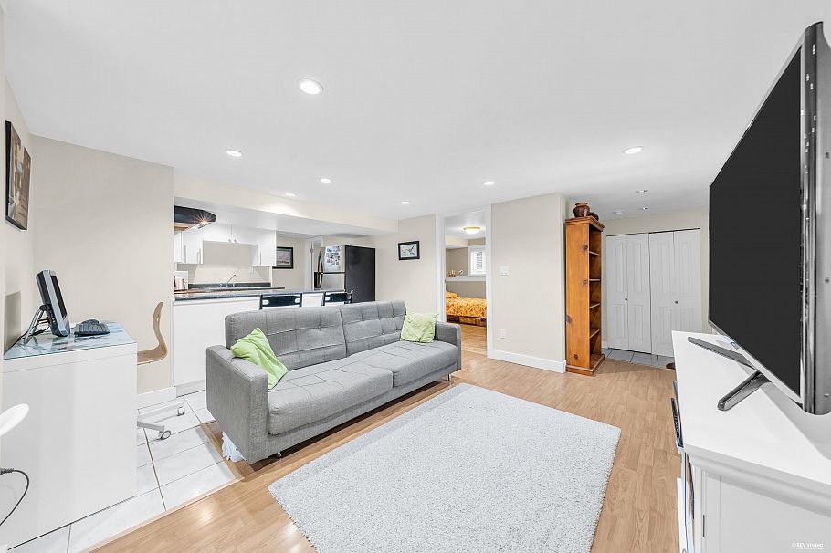 3335 Church Street Vancouver, BC - 25