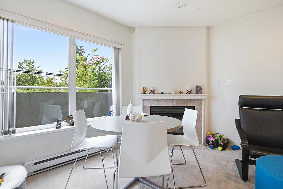 107 3280 W Broadway Vancouver, BC - 5