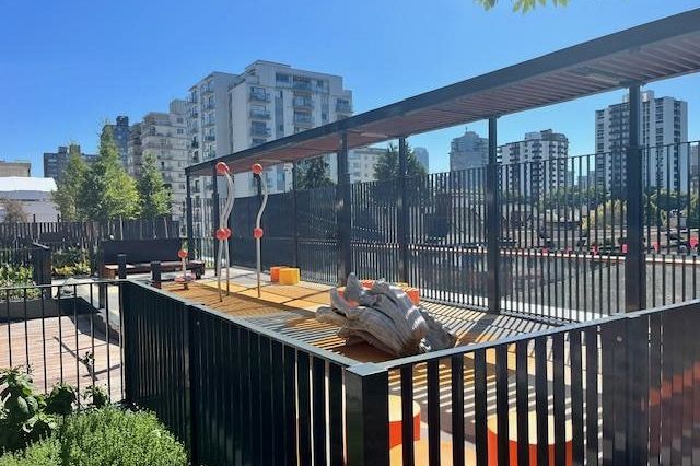 902 1408 Robson Street Vancouver, BC - 11