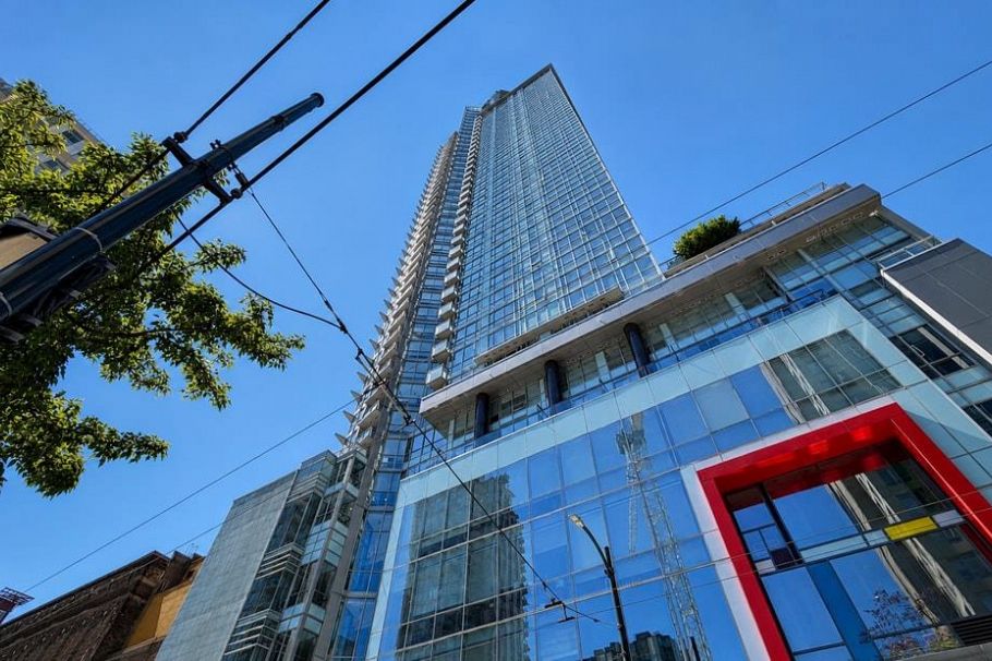 2508 833 Seymour Street Vancouver, BC - 1
