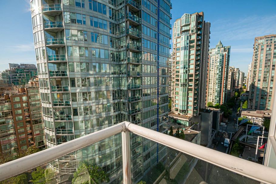 1306 480 ROBSON STREET, Vancouver BC V6B 1S1 Vancouver, BC - 13