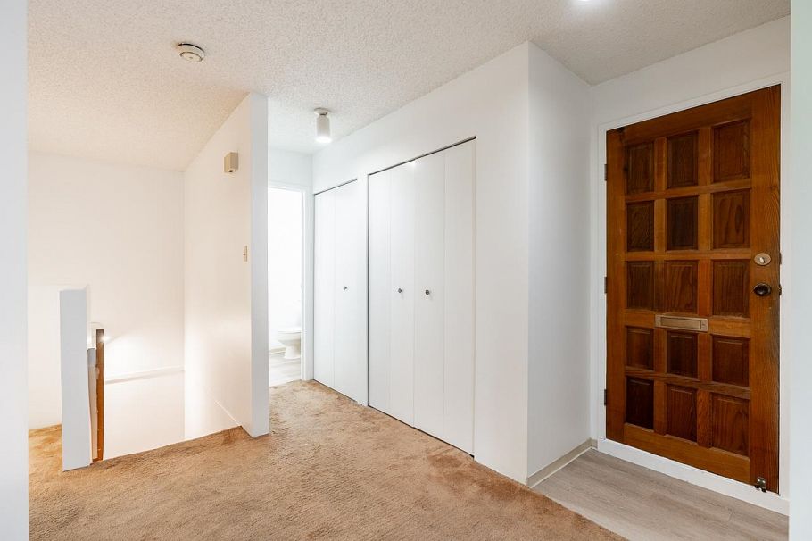 1304 W 7th Avenue Vancouver, BC - 3