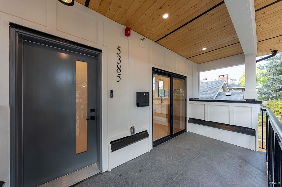 2 5385 Earles Street Vancouver, BC - 16