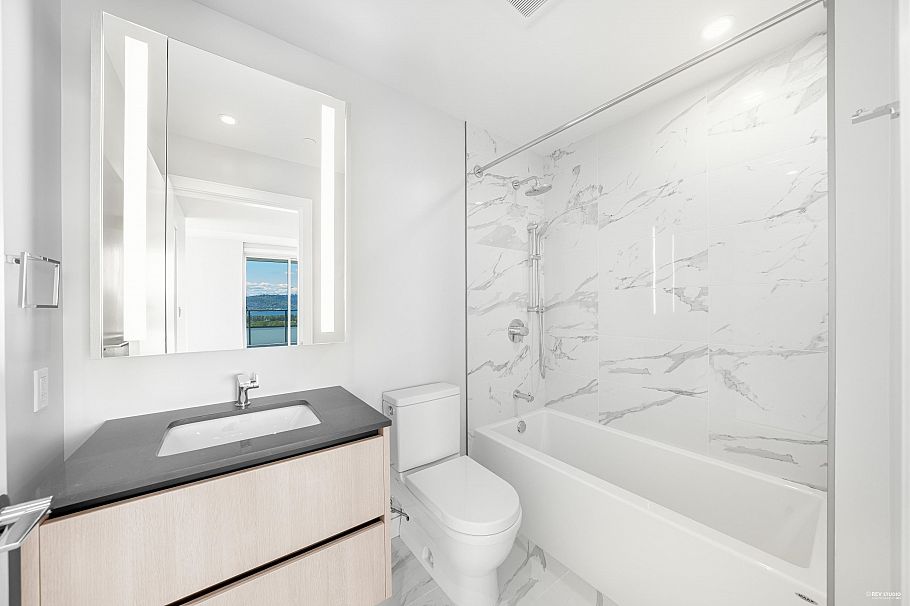 2604 1500 Fern Street North Vancouver, BC - 7