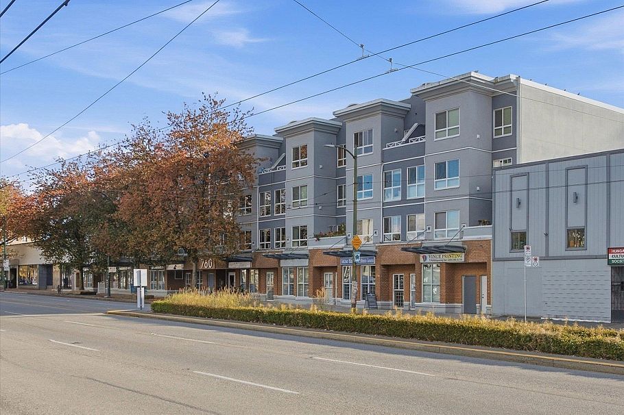 323 760 Kingsway Vancouver, BC - 18