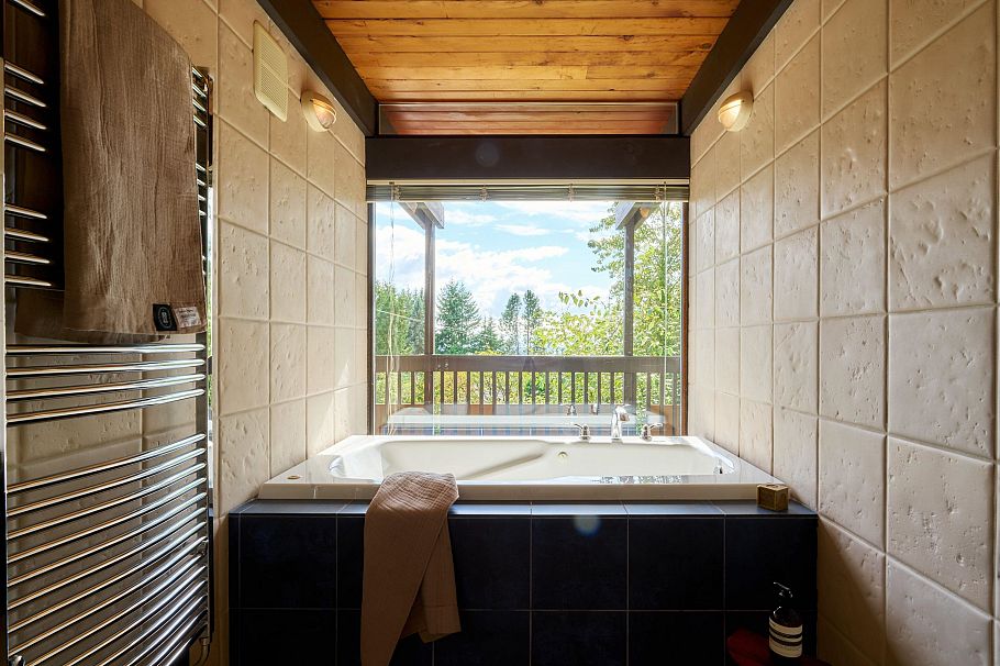 3959 Prospect Road North Vancouver, BC - 29