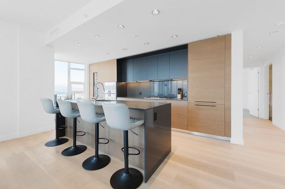 5502 1289 Hornby Street Vancouver, BC - 4