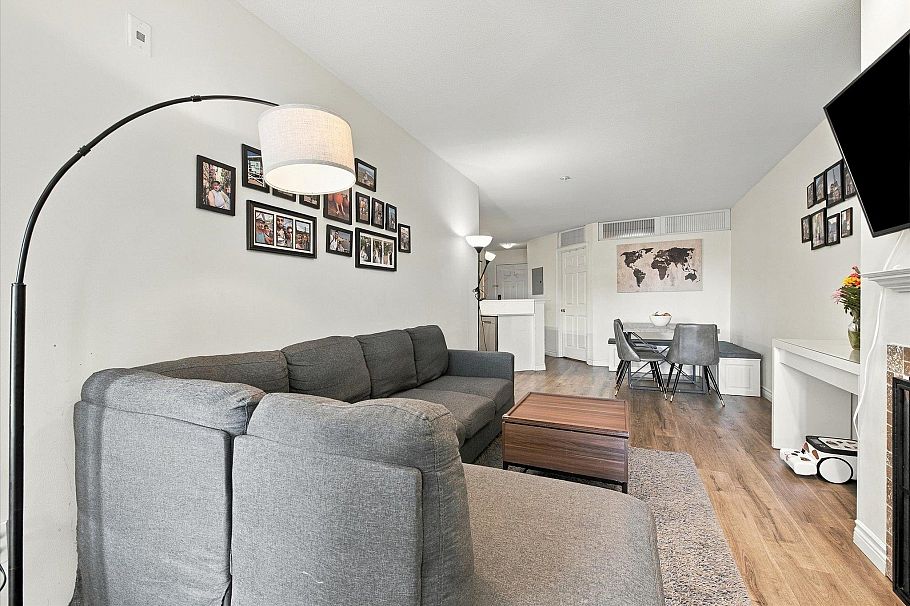 323 760 Kingsway Vancouver, BC - 4