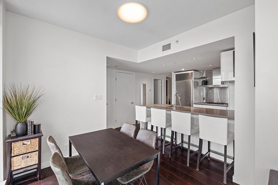 2106 788 Richards Street Vancouver, BC - 6