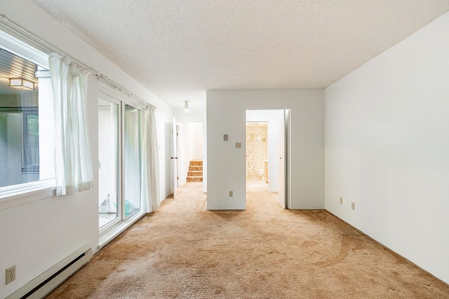 1304 W 7th Avenue Vancouver, BC - 21