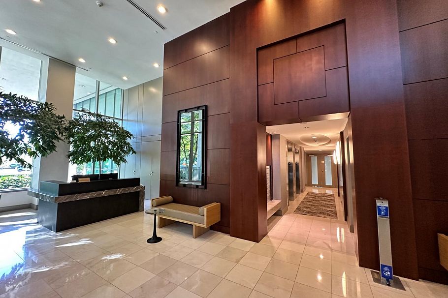 402 1777 Bayshore Drive Vancouver, BC - 2