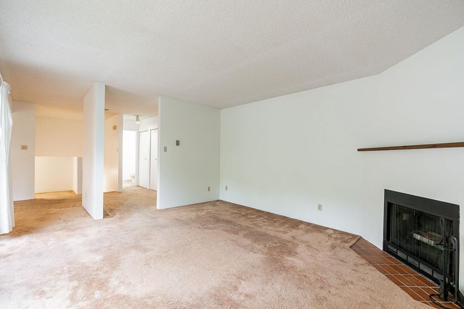 1304 W 7th Avenue Vancouver, BC - 5