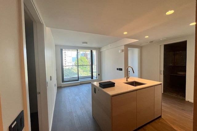 902 1408 Robson Street Vancouver, BC - 6
