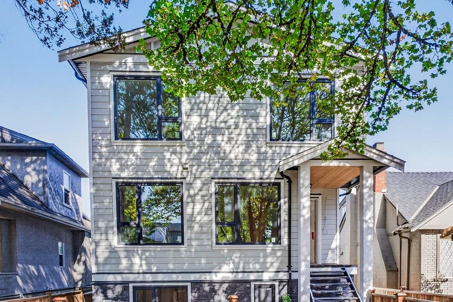 3 1325 E 37th Avenue Vancouver, BC - 2