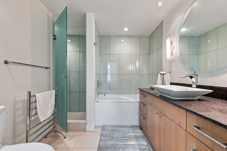 1004 1455 Howe Street Vancouver, BC - 18