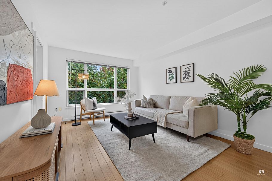 301 3575 Euclid Avenue Avenue Vancouver, BC - 1