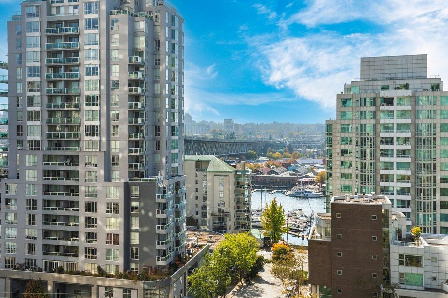 1004 1455 Howe Street Vancouver, BC - 13