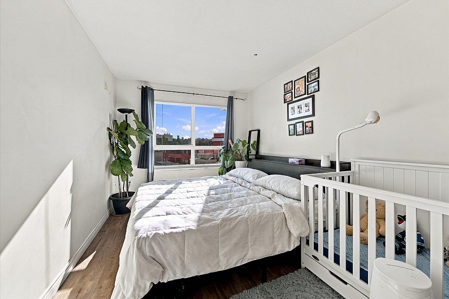 323 760 Kingsway Vancouver, BC - 12