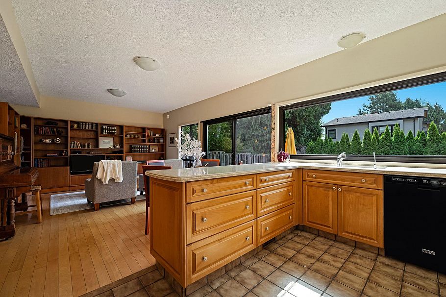 4248 W King Edward Avenue Vancouver, BC - 20