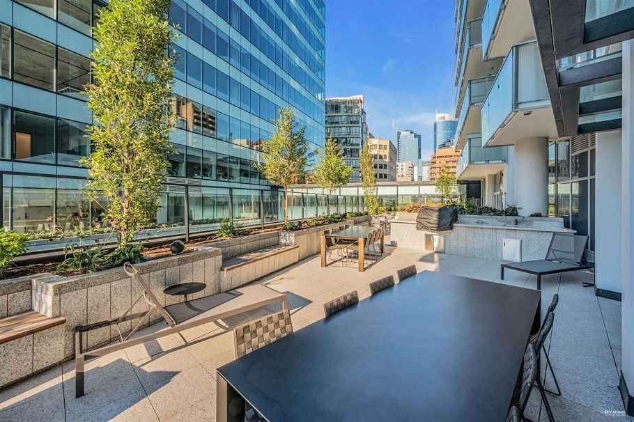 5502 1289 Hornby Street Vancouver, BC - 31