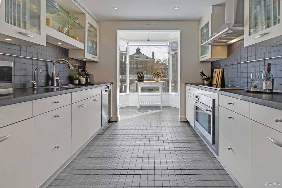 401 2628 Ash Street Vancouver, BC - 1
