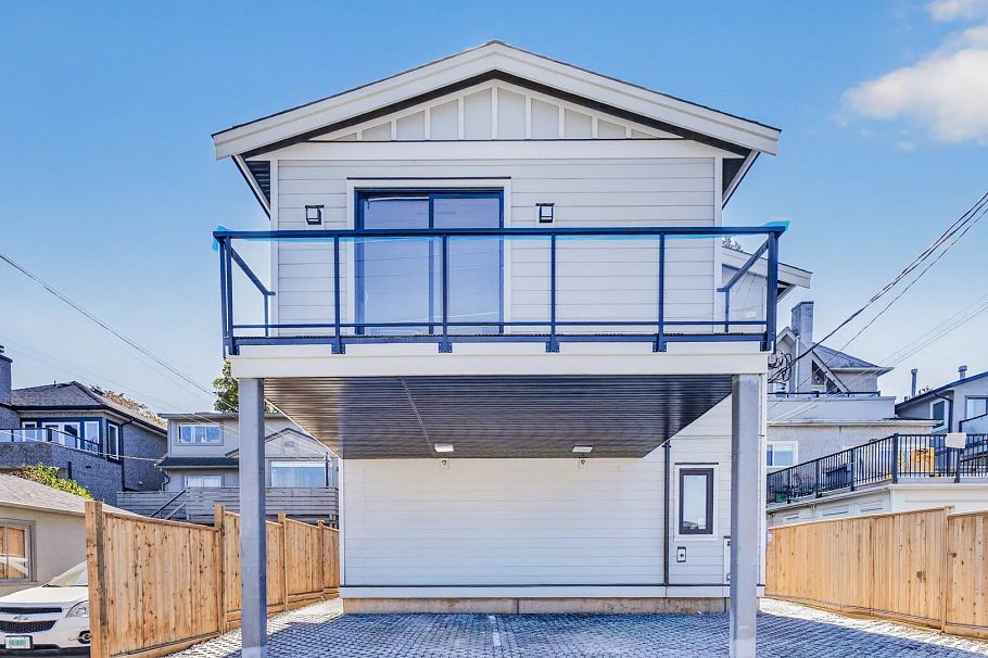 3 1325 E 37th Avenue Vancouver, BC - 15