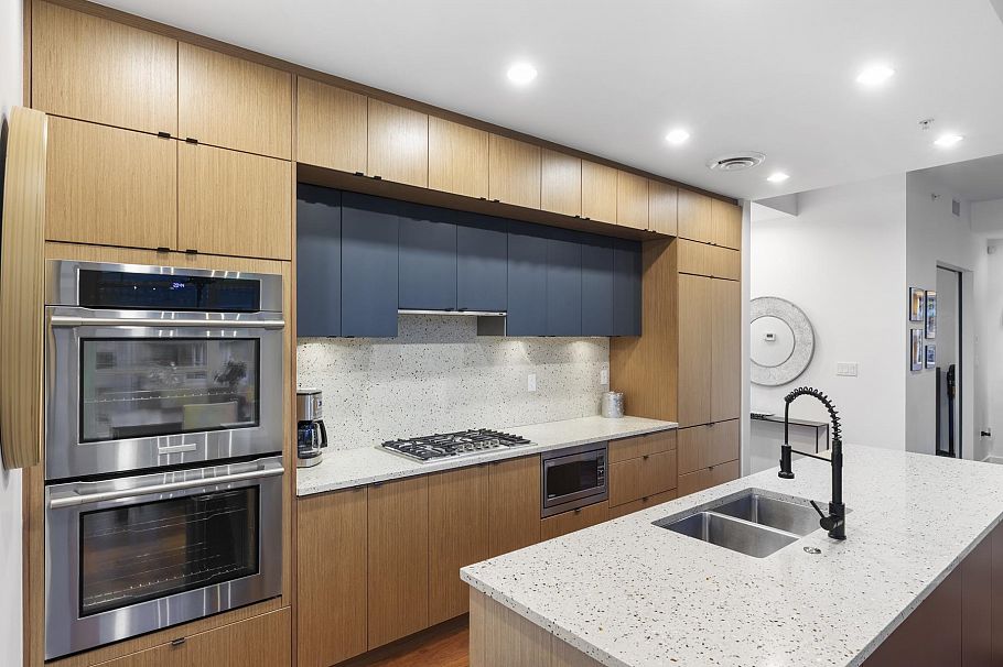 1503 1205 Howe Street Vancouver, BC - 6