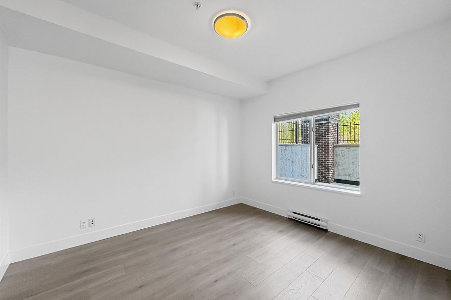 204 1273 Marine Drive North Vancouver, BC - 15