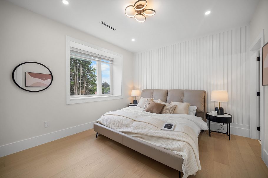1554 W 66th Avenue Vancouver, BC - 9