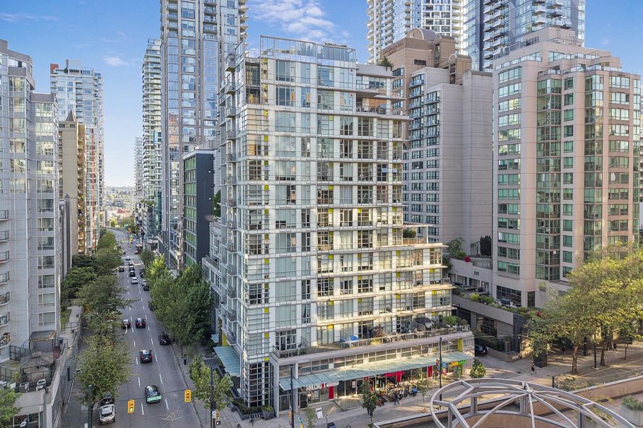 1503 1205 Howe Street Vancouver, BC - 39