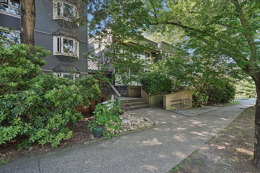 202 2328 Oxford Street Vancouver, BC - 11