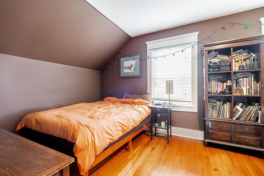 1329 E 12th Avenue Vancouver, BC - 6
