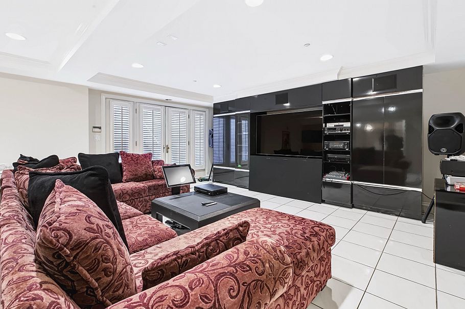 1330 Minto Crescent Vancouver, BC - 28