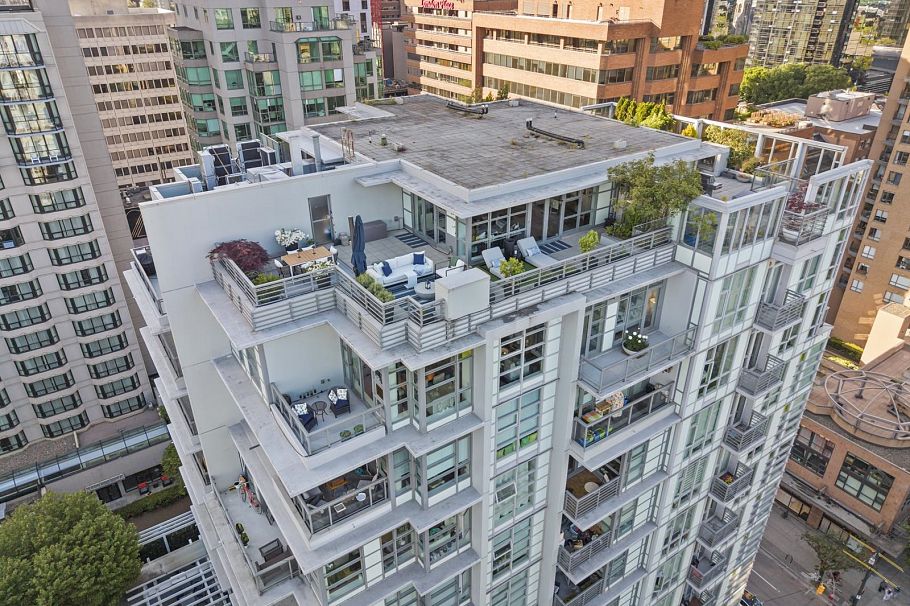 1503 1205 Howe Street Vancouver, BC - 37