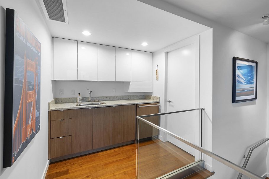 1503 1205 Howe Street Vancouver, BC - 18