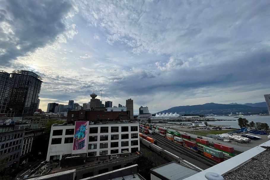 704 27 Alexander Street Vancouver, BC - 23