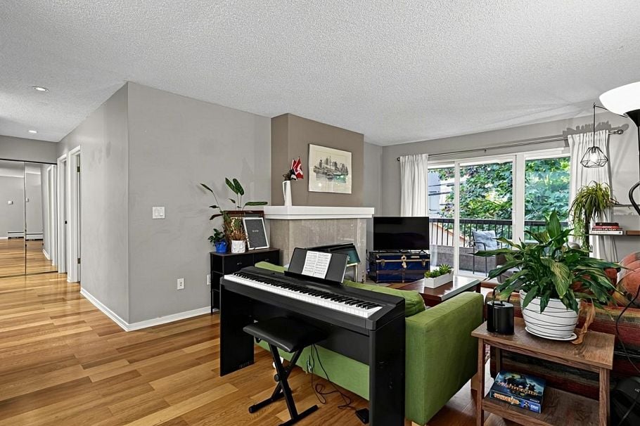 319 550 E 6th Avenue Vancouver, BC - 2