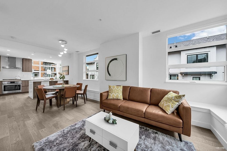 227 2060 Curling Road North Vancouver, BC - 5