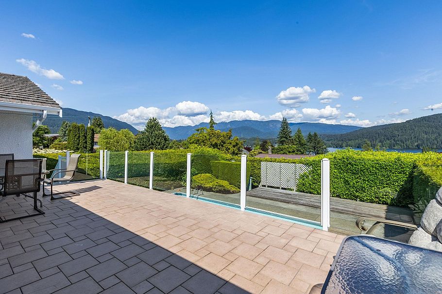 474 Fairway Drive North Vancouver, BC - 21