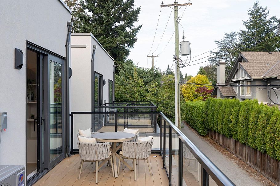 1179 W 33rd Avenue Vancouver, BC - 22